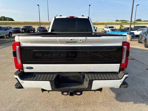 Used 2026 Ford F350 Platinum w/ FX4 Off-Road Package AWD/4WD image 8