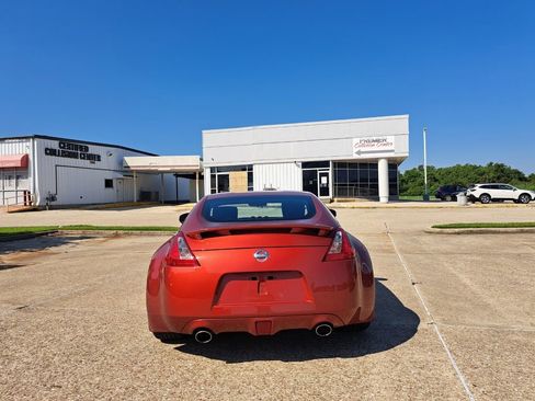 Used 2014 Nissan 370Z Coupe w/ Sport Package RWD image 6