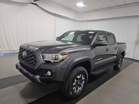 Used 2023 Toyota Tacoma TRD Off-Road w/ TRD Premium Off Road Package image 6