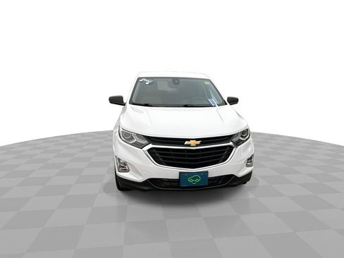Certified 2020 Chevrolet Equinox LS w/ LS Convenience Package image 3