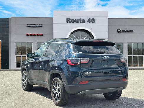 Used 2024 Jeep Compass Limited AWD/4WD image 4