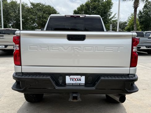 Used 2023 Chevrolet Silverado 2500 Custom w/ Custom Value Package AWD/4WD image 6