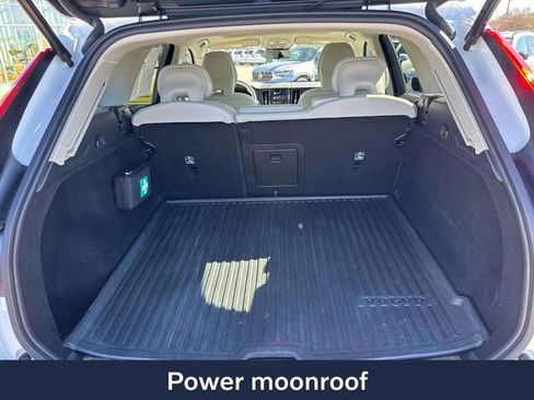 Used 2024 Volvo XC60 B5 Plus w/ Protection Package Premier image 12
