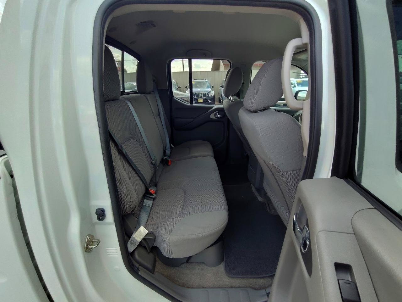 Used 2017 Nissan Frontier SV w/ SV Value Truck Package RWD image 36