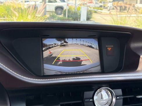 Used 2018 Lexus ES 350 w/ Premier Package FWD image 29