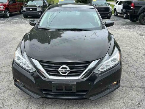 Used 2018 Nissan Altima 2.5 SV FWD image 3