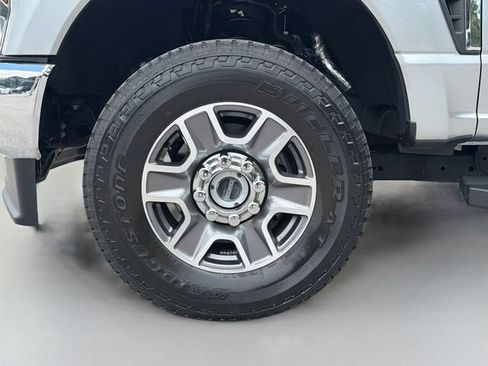Used 2024 Ford F250 Lariat w/ FX4 Off-Road Package AWD/4WD image 41