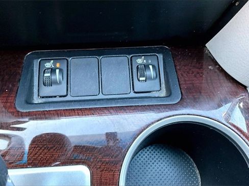 Used 2013 Toyota Camry XLE image 15