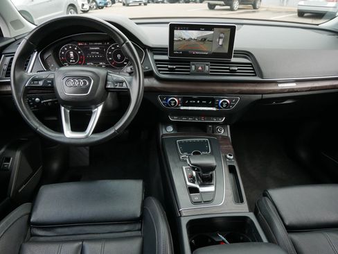 Used 2019 Audi Q5 Prestige w/ Prestige Package AWD/4WD image 13