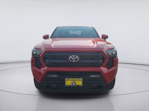Used 2026 Toyota Tacoma SR5 AWD/4WD image 8