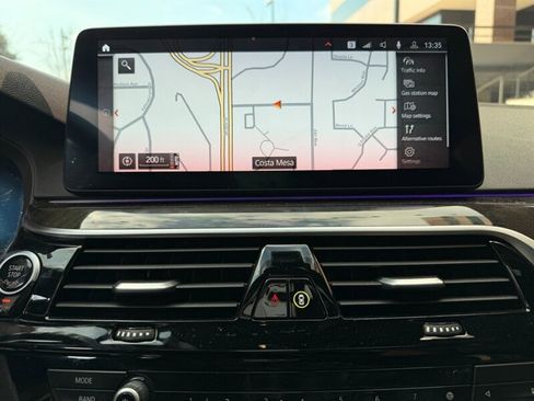 Used 2021 BMW 530i 530i w/ M Sport Package image 18