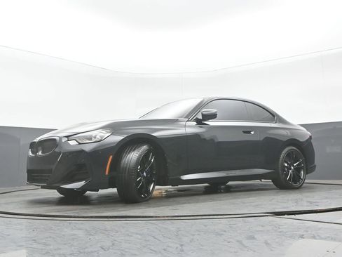 Used 2024 BMW 230i xDrive Coupe w/ Premium Package AWD/4WD image 10