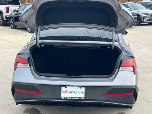 Certified 2025 Hyundai Elantra Sport image 15