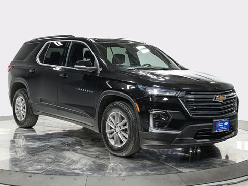 Used 2023 Chevrolet Traverse LT AWD/4WD image 9