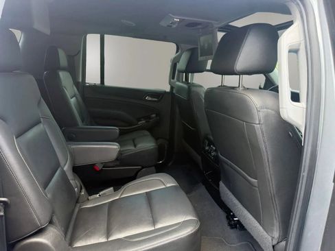 Used 2020 Chevrolet Suburban LT AWD/4WD image 53