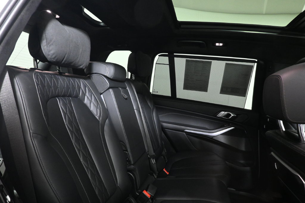 Certified 2024 BMW X7 M60i w/ Executive Package AWD/4WD image 30