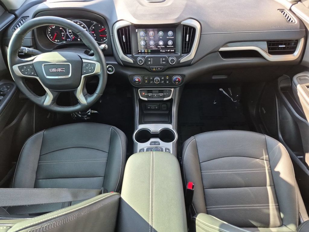 Used 2023 GMC Terrain Denali w/ Denali Premium Package AWD/4WD image 30