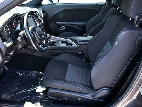Used 2022 Dodge Challenger GT AWD/4WD image 10