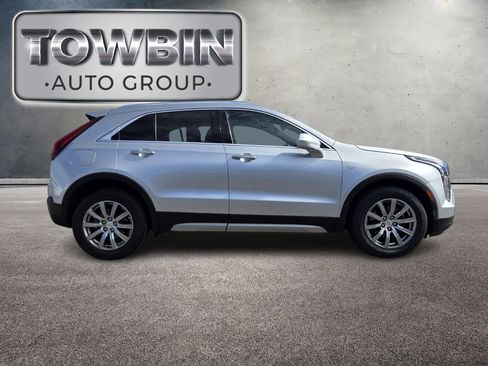 Used 2019 Cadillac XT4 Premium Luxury w/ Cold Weather Package image 3