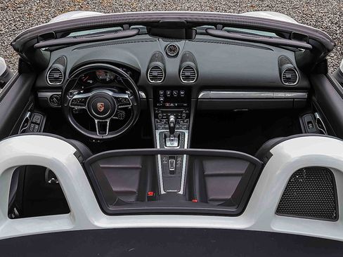 Used 2017 Porsche 718 Boxster S RWD image 25