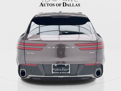 Used 2023 Genesis GV70 2.5T w/ Advanced Package image 11