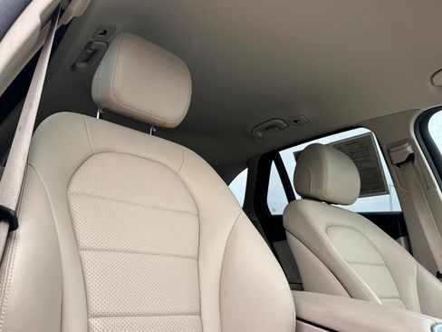 Certified 2022 Mercedes-Benz GLC 300 4MATIC image 11