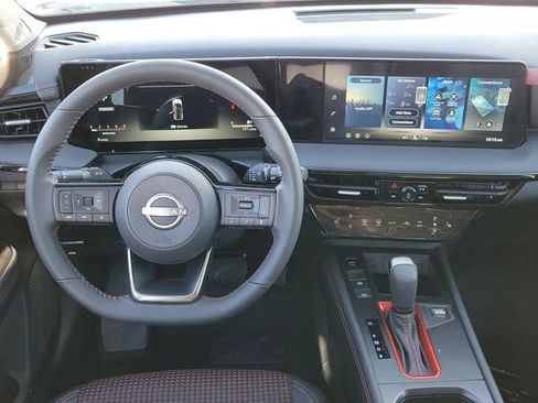 New 2026 Nissan Kicks SR w/ Cold Weather Package image 8