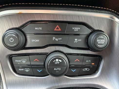 Used 2018 Dodge Challenger R/T w/ Blacktop Package RWD image 21