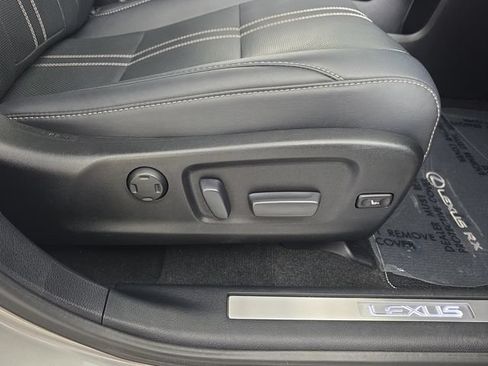 Used 2017 Lexus RX 450h AWD w/ Luxury Package image 32