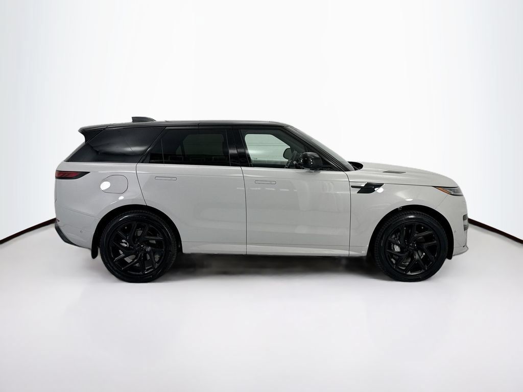New 2026 Land Rover Range Rover Sport Dynamic SE AWD/4WD image 4