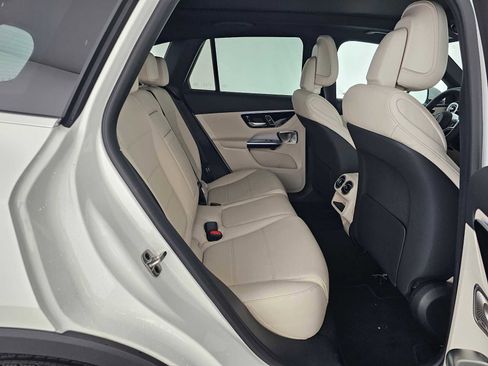 New 2026 Mercedes-Benz GLC 300 4MATIC image 13