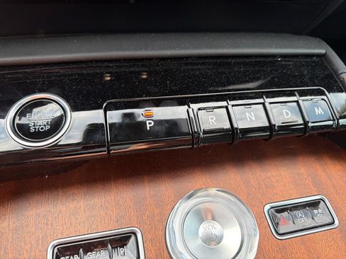 Used 2025 Lincoln Navigator Black Label AWD/4WD image 24
