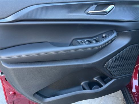 New 2025 Jeep Grand Cherokee L Altitude image 36