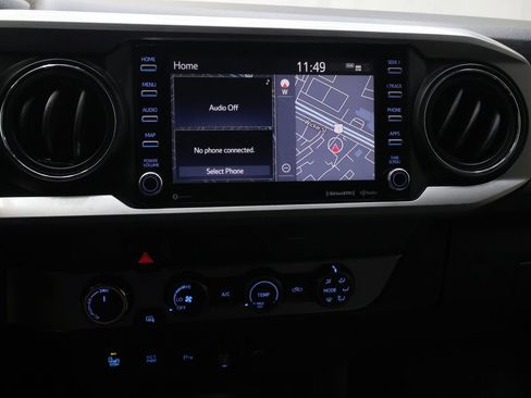 Used 2020 Toyota Tacoma SR5 AWD/4WD image 23