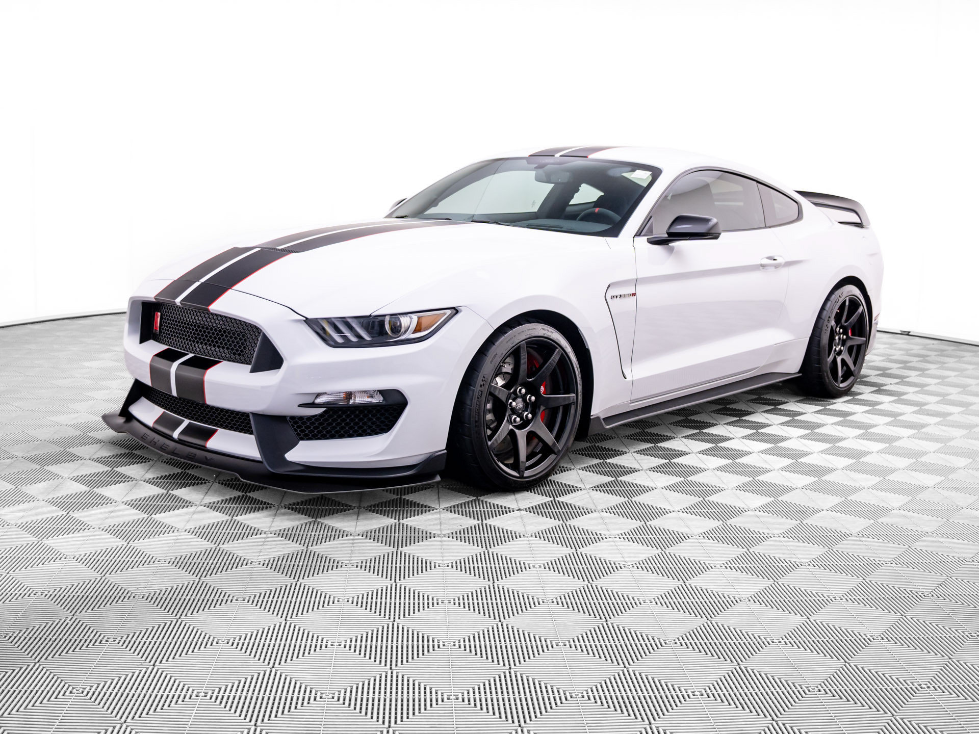 Used 2018 Ford Mustang Shelby GT350R w/ GT350R Equipment Group 920A RWD 360° Tour