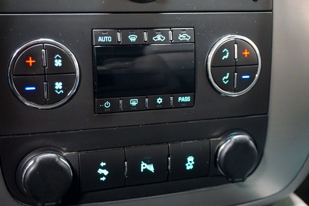 Used 2012 GMC Sierra 1500 SLT w/ SLT Convenience Package AWD/4WD image 19