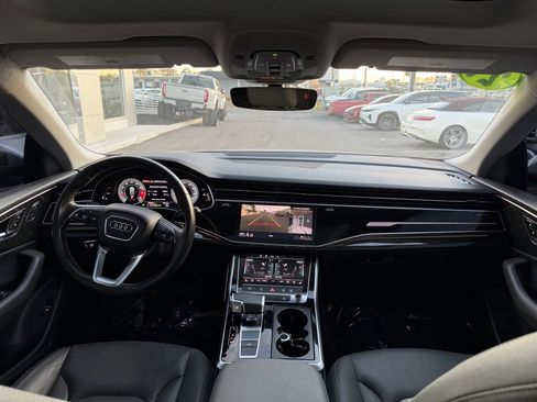 Used 2021 Audi Q8 Premium Plus w/ Premium Plus Package image 32