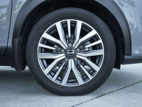 Used 2022 Nissan Kicks SV image 27