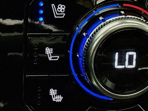 New 2026 GMC Sierra 1500 SLT w/ SLT Premium Package image 20