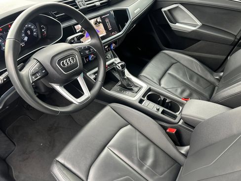 Used 2025 Audi Q3 2.0T Premium image 10