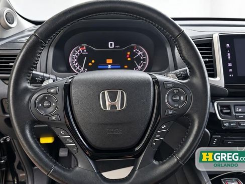 Used 2018 Honda Pilot Touring image 14