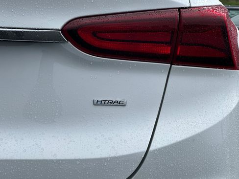 Used 2019 Hyundai Santa Fe SE image 31