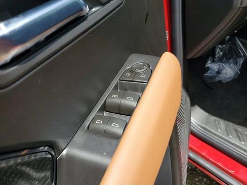 New 2026 GMC Canyon AT4 w/ AT4 Premium Package AWD/4WD image 18