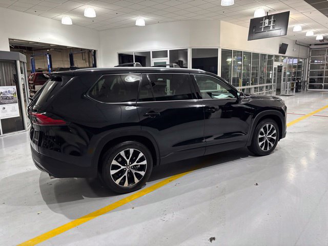Used 2024 Toyota Grand Highlander AWD Hybrid image 10