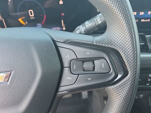 Used 2025 Chevrolet TrailBlazer LT AWD/4WD image 17