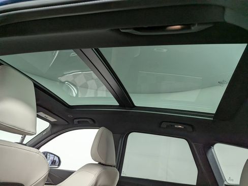 Used 2025 BMW X1 xDrive28i w/ Convenience Package image 13