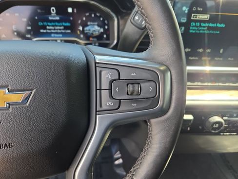Used 2022 Chevrolet Silverado 1500 LT AWD/4WD image 20