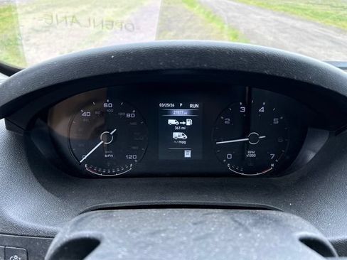 Used 2024 RAM ProMaster 2500 w/ Convenience Group FWD image 10