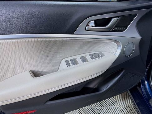 Used 2020 Genesis G70 2.0T w/ Elite Package image 15