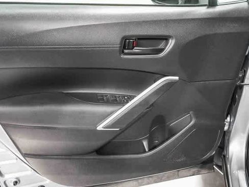 Certified 2023 Toyota Corolla Cross LE image 23